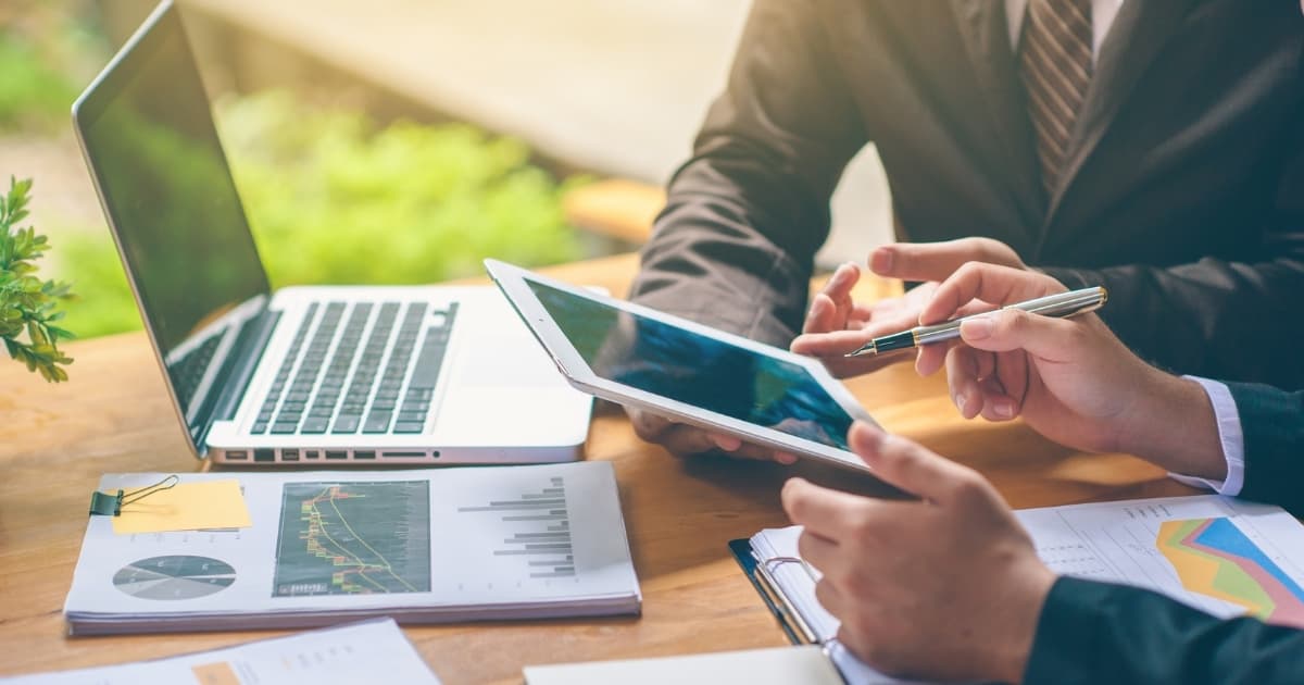 Compare Networks Offering mobile phone deals for business