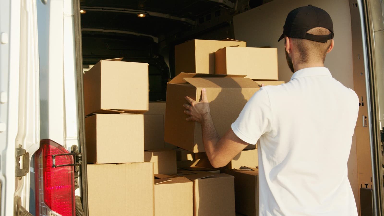 Affordable Moving Companies Calgary with Transparent Pricing