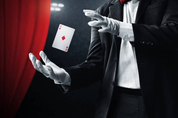 Interactive Corporate Magician for Modern Business Events