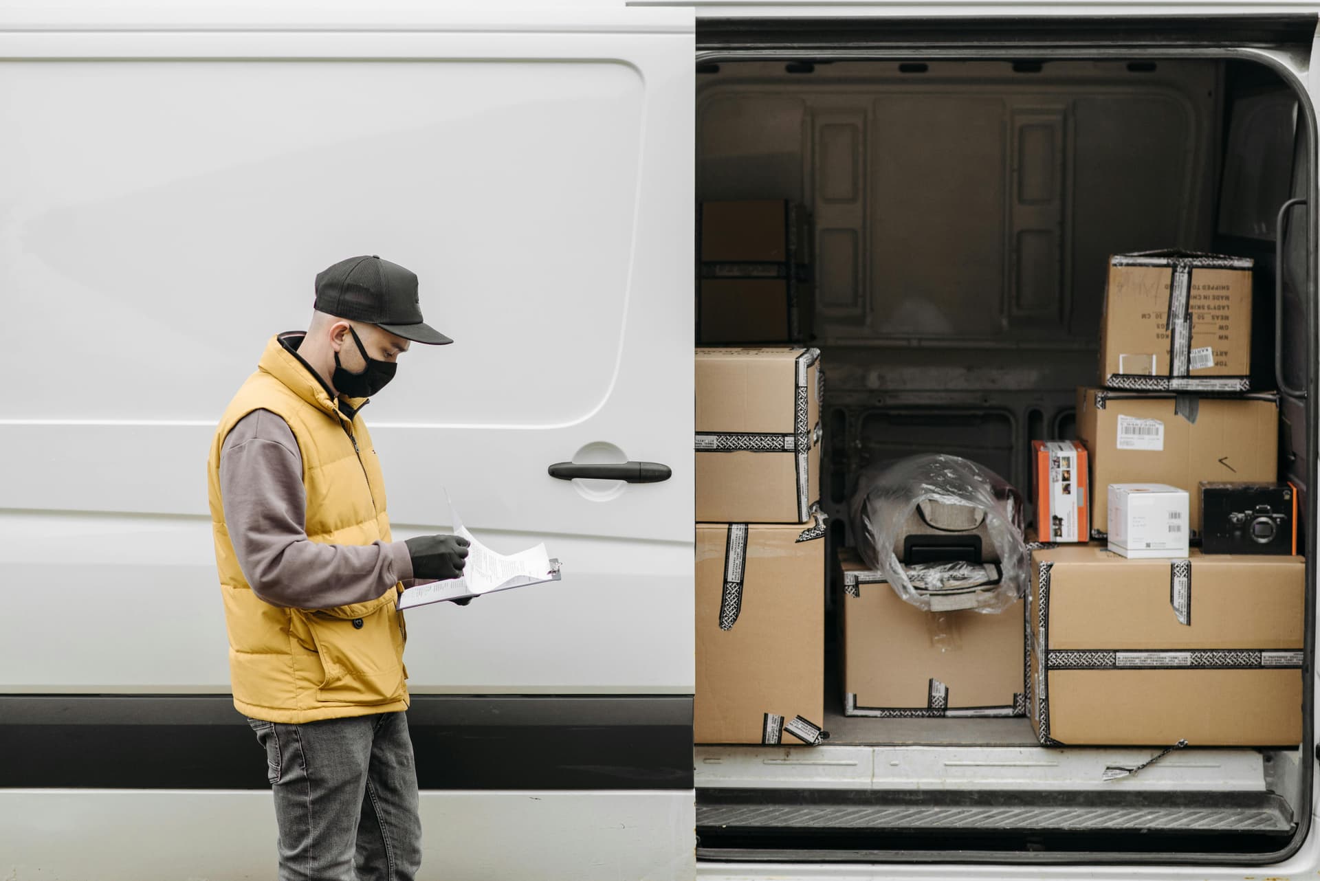 Professionelle Kellerleerung zum Festpreis – Jetzt Termin sichern
