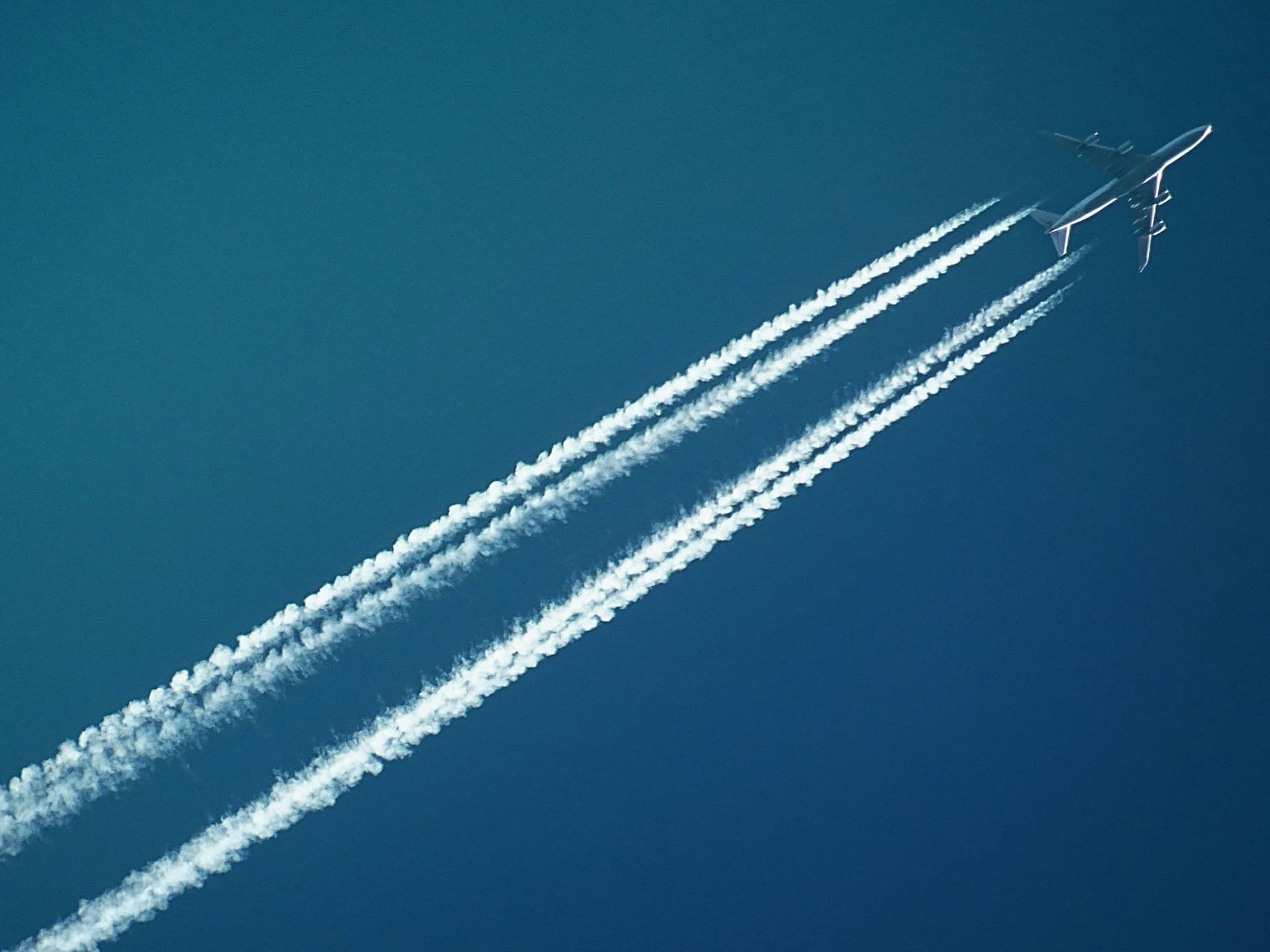 Book Hotels with Flights for Complete Travel Convenience