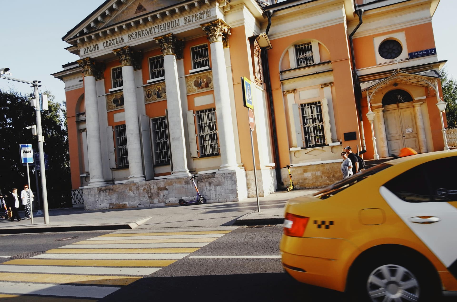 Book a Heathrow Taxi with Gemini Taxis