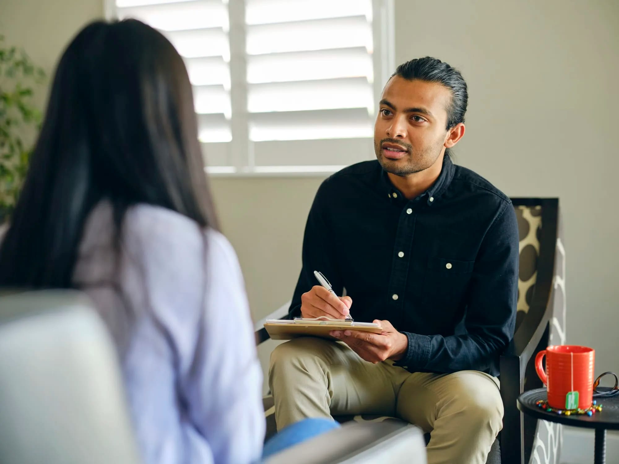 Top Psychiatrist in Dubai – CHMC Dubai Innovative Therapy Solutions