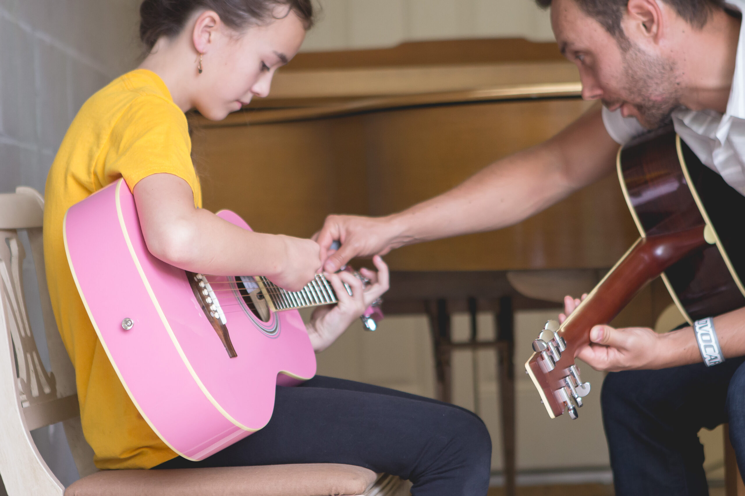 Guitar Lessons Near Me – Start Your Guitar Journey Today with Riffmasters