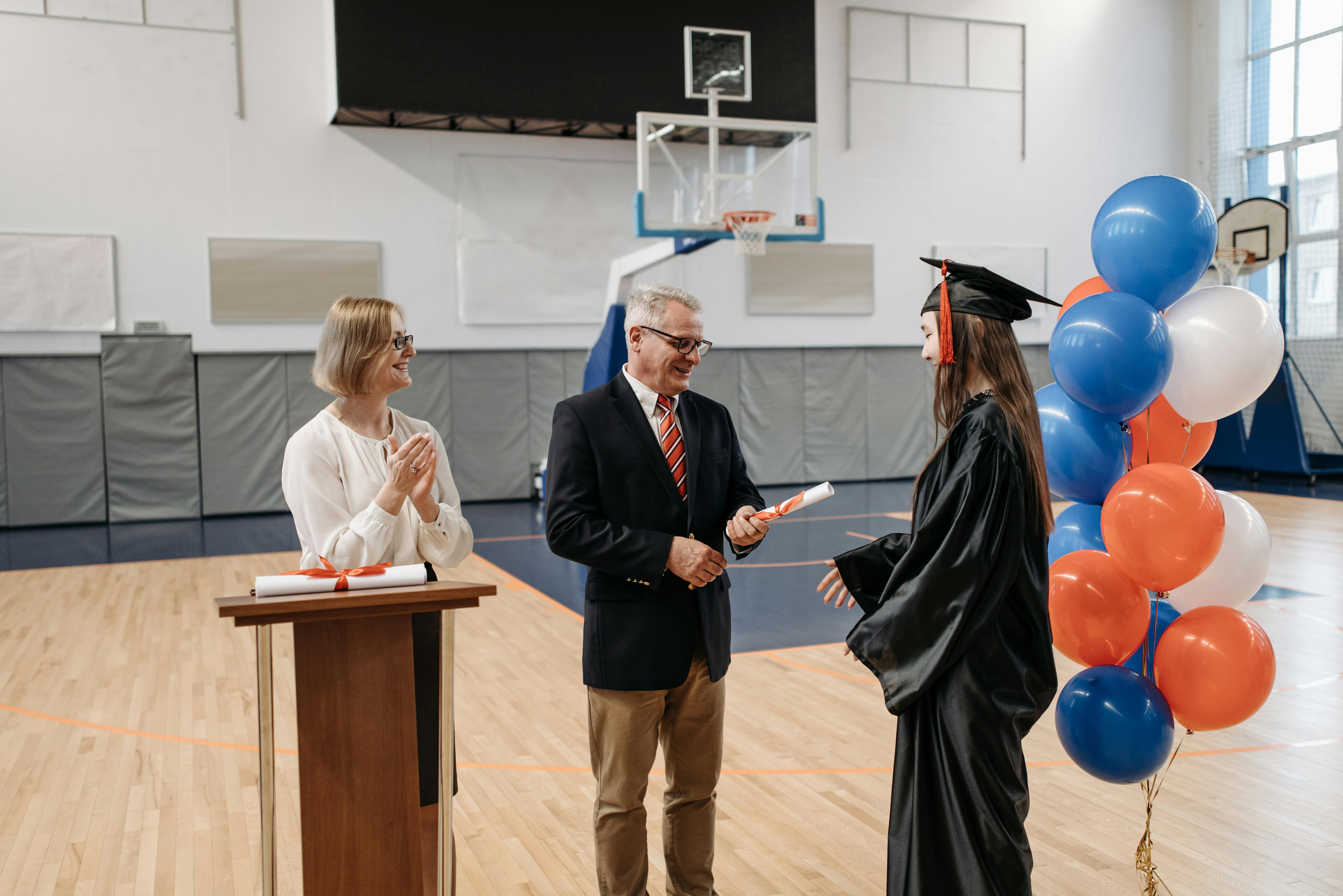 Comparing the Best Fake Diplomas Available Online
