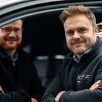 KFZ Gutachter Aachen analysiert Fahrzeugschaden bei einer Unfallbewertung.